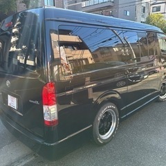 ローンブラックの方でも可能！ハイエースワイドロング2700cc車検5年12月までし　ギブソンフルエアロ+バッドフェイス　グッドイヤーイーグル１+17インチホイールベットキットカスタム多数の画像