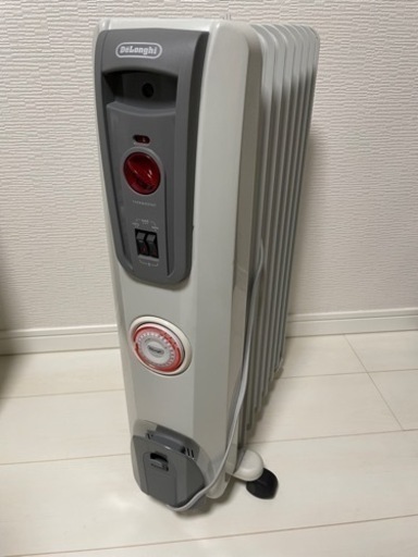 【取引中】【値下げ】デロンギ　オイルヒーター