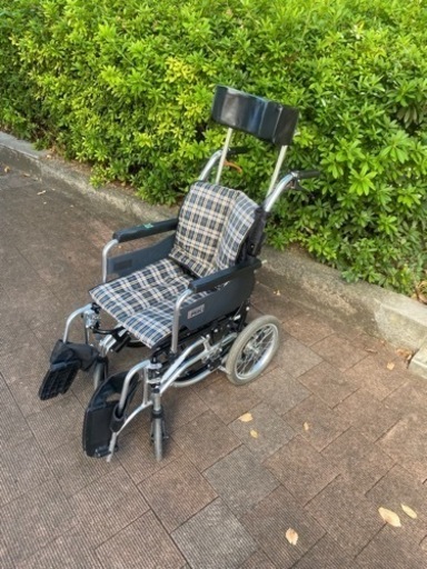 MIKIチルト式モジュール型車椅子SKT-7折りたたみできます！000502