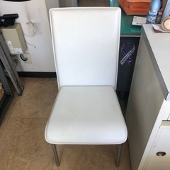 レザーチェアの画像