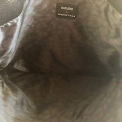 marlboroクラッチバッグの画像