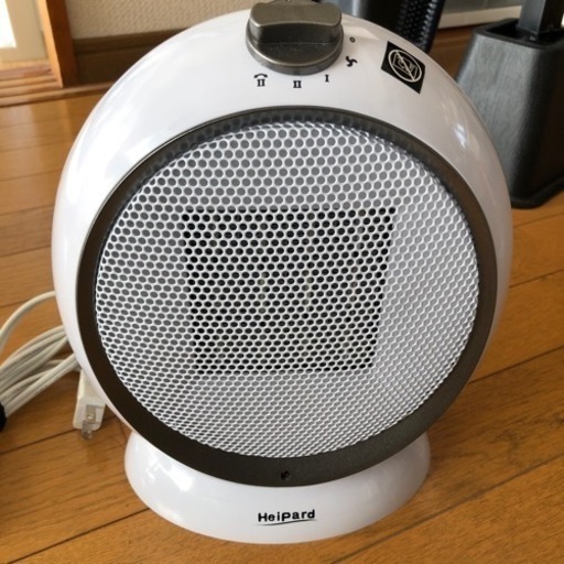 新品未使用品セラミックファンヒーター未使用品
