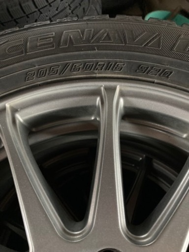 205/60/R16 スタッドレス4本セット　ヴォクシー80