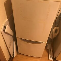 実家に戻ることになったので、冷蔵庫、洗濯機、レンジなど無料でお譲...