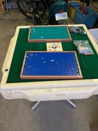 【値下】全自動雀卓！欠品、割れなし！