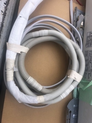 値下　エアコン　cs-221cfr-w 中古