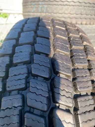 　205/70R16冬タイヤ