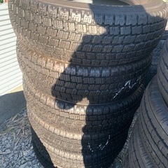 　205/70R16冬タイヤ