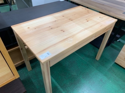 家具ならトレファク吉川店！！ 無印良品 デスク 引き出し付き パイン材 変色 ヤケ有