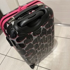 バービー　スーツケースの画像