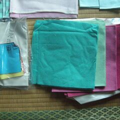 ☆布切れ　ハギレ　古布　無地・昭和レトロ柄　多数　の画像