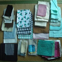 ☆布切れ　ハギレ　古布　無地・昭和レトロ柄　多数　の画像