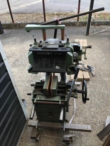 本格的なDIYに　ほぞ取り機+角のみ機