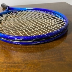 硬式用テニスラケットの画像