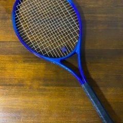 硬式用テニスラケットの画像