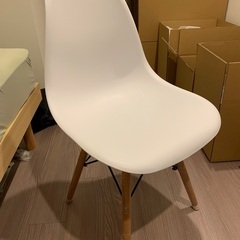 イームズチェア　リプロダクト　白