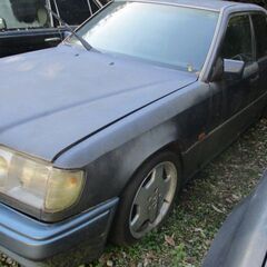 MB-124-E220フルエヤロ付部品取り車