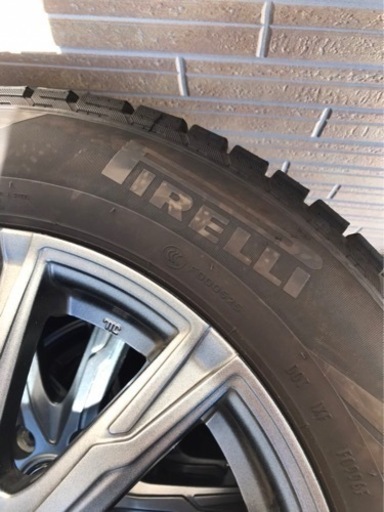 受け渡し者決定致しました。PIRELLIスタットレスタイヤ4本セット