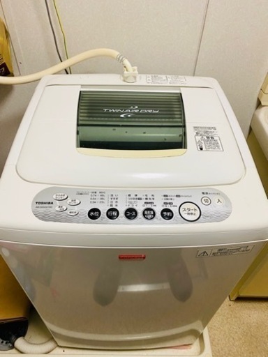 TOSHIBA 縦型全自動洗濯機　ドライ機能付き