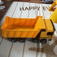大型ダンプカー