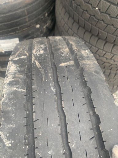 205/70R17.5