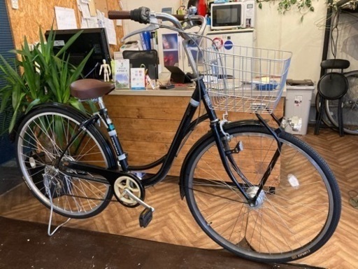 【前後タイヤ・チューブ新品！】LEDオートライト　6段変速　27インチ自転車　ブラック