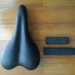 【再値下げ】【未使用】VELOの自転車のサドルとハンドル