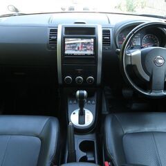 AA評価4点　エクストレイル　後期型　修復歴なし　4WD　内外装＆下回りキレイの画像