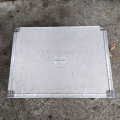 ジュラルミンケース　　精密機器保管等にW655ｍｍ×H220ｍｍ...