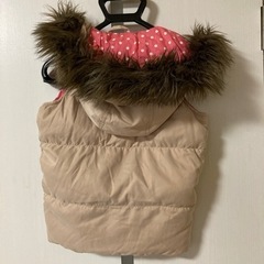 【お値下げ！】GAP kids ダウンベスト サイズ130の画像