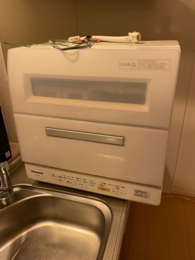 2017年式　パナソニック　電気食器洗い乾燥機(お話中)