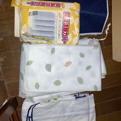 【差し上げます】洋服カバー各種
