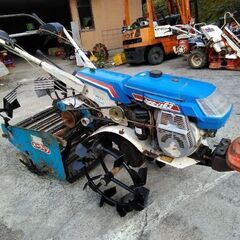 芋掘り機付き耕運機！！セル付き実働！！　耕運用ロータリー、ゴムタイヤ　サービス！！の画像