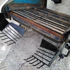 芋掘り機付き耕運機！！セル付き実働！！　耕運用ロータリー、ゴムタイヤ　サービス！！の画像