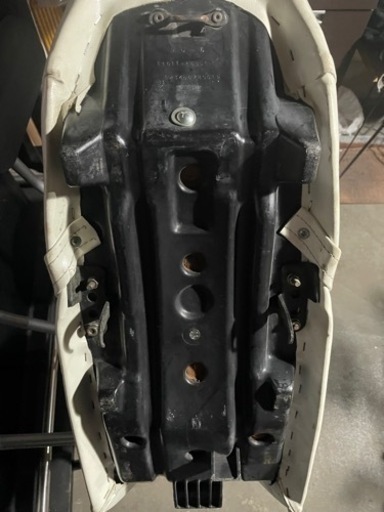 cbr400f シート