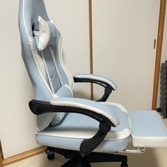 ゲーミングチェアの画像