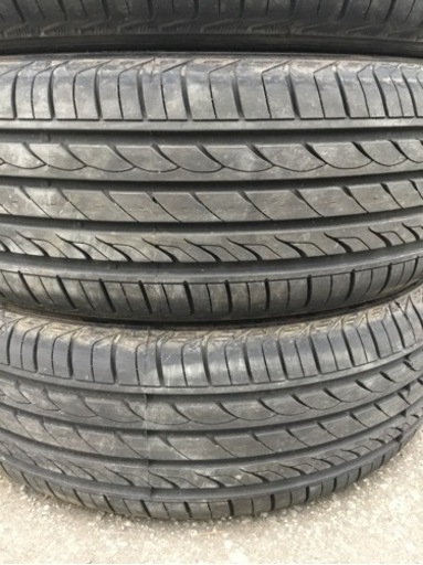 バリ溝 205/60R16 DELINTE 4本セット