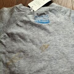 ポカリスエット 子供服 長袖Tシャツ 110  新品未使用品タグ付き  汚れ少ありの画像