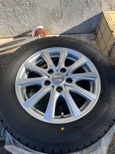 スタッドレス4本 195/65/R15 アイスナビ7  2021年製造 (譲り先決まりました