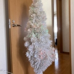 光る　クリスマスツリー　ホワイトの画像