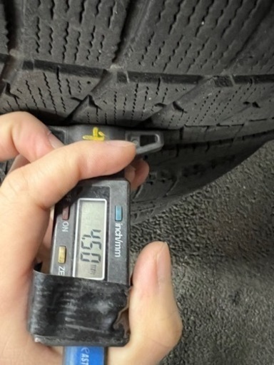 アルミホイールセットスタッドレスタイヤ205/60R16