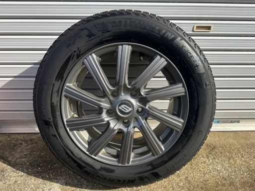 取引中　スタッドレス　205/60 R16 ミシュラン　X-ICE3+ アルミ付き4本