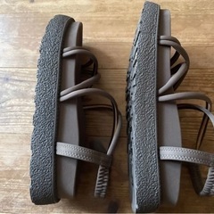 新品　サンダルＬ　モカブラウンの画像