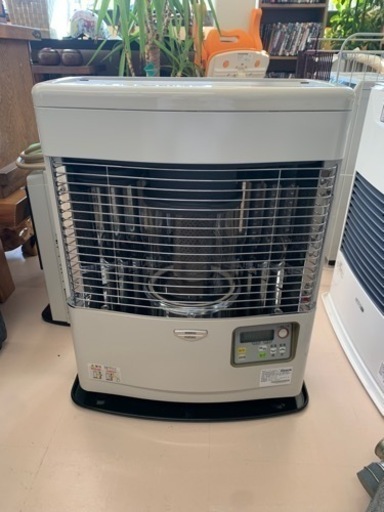 清掃整備済み　サンポット カベック FF式石油ストーブ FFR-554KL 14-23畳 ホワイト