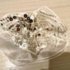 ブラウス(コサージュ付。発表会、パーティなどに♪)の画像