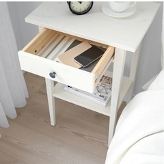 IKEA サイドテーブル　②の画像