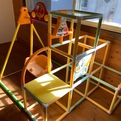 子供ジャングルジム