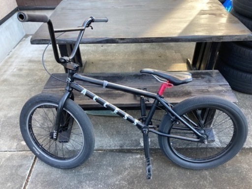 CLUT BMX 20インチ