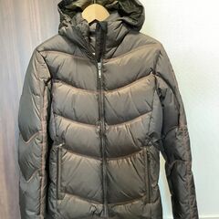 ダウンパーカー　レディース