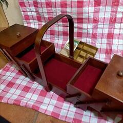 ○収納ケース　裁縫道具　美品　ほぼ未使用の画像